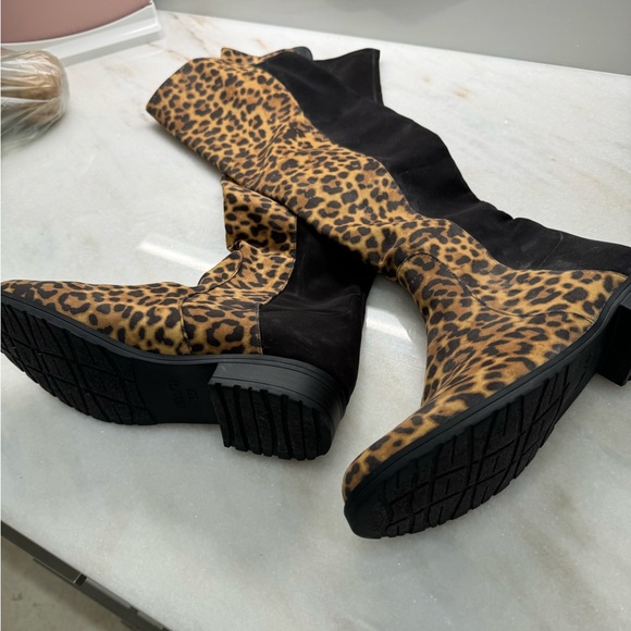 Animal print over the calf boots - Picture 2 of 4